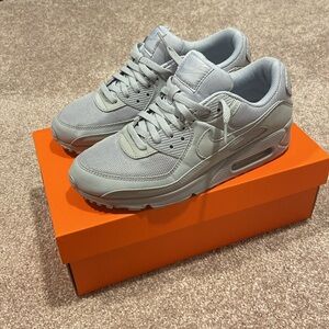 Nike Air Max 90 Triple Grey